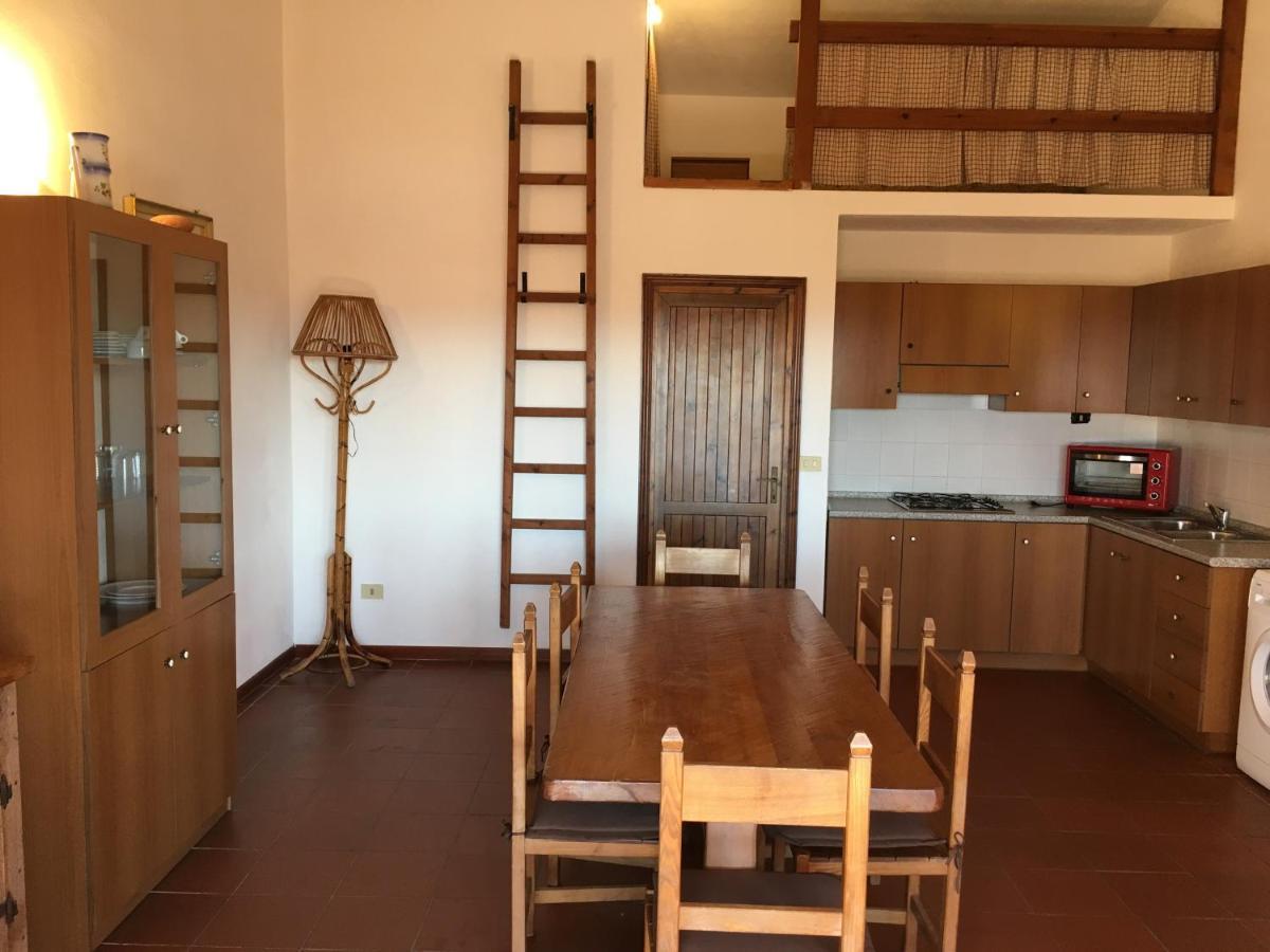 Borgo Spiaggia Isola Rossa Kültér fotó
