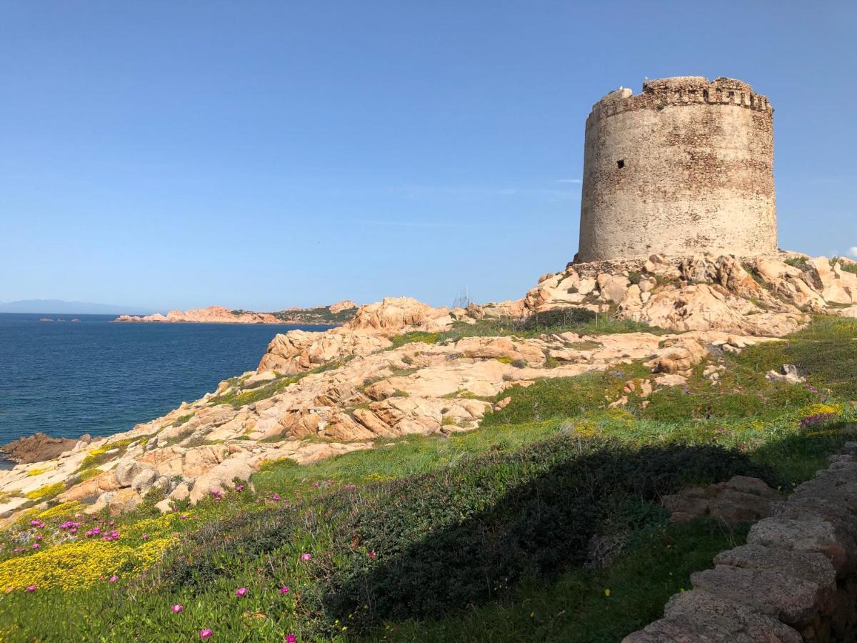 Borgo Spiaggia Isola Rossa Kültér fotó