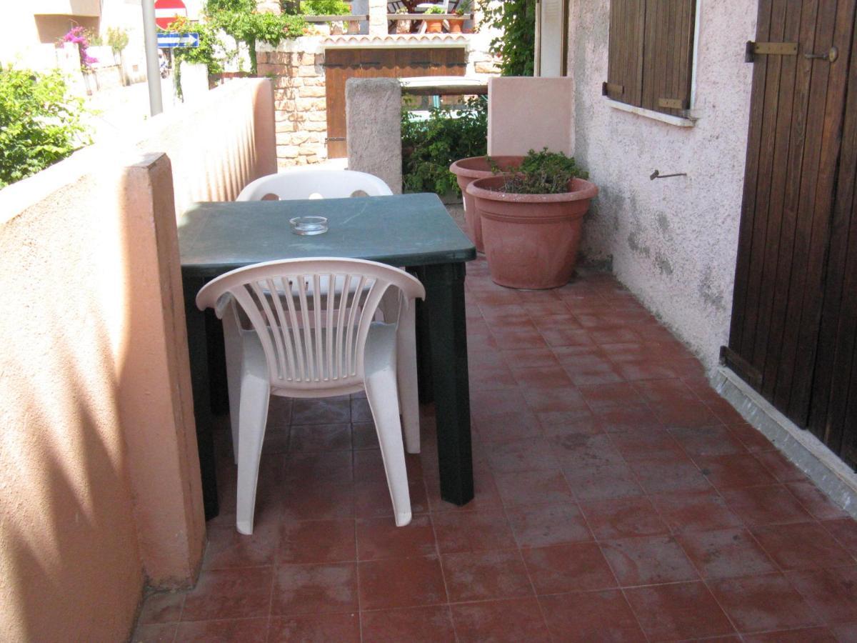 Borgo Spiaggia Isola Rossa Kültér fotó