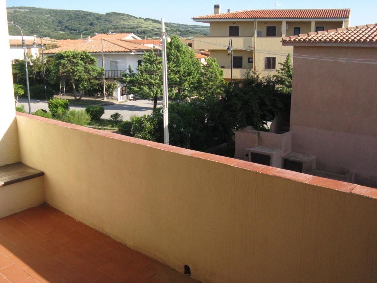 Borgo Spiaggia Isola Rossa Kültér fotó