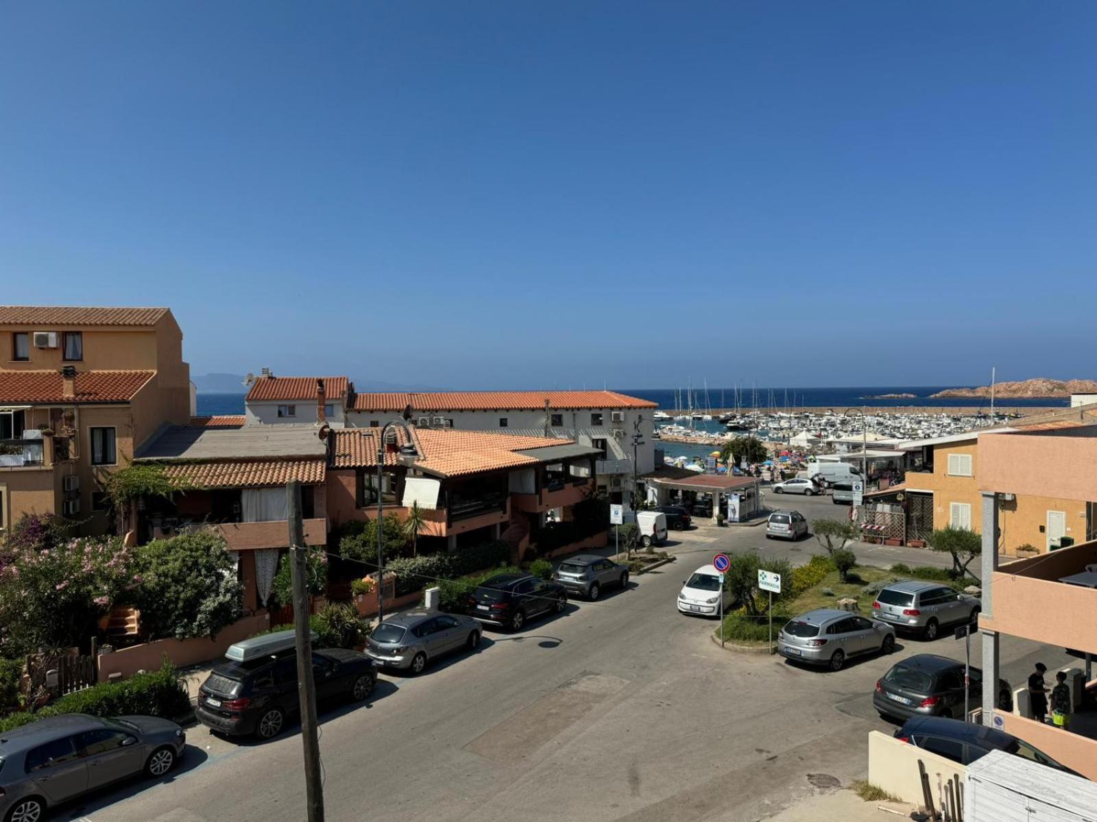 Borgo Spiaggia Isola Rossa Kültér fotó